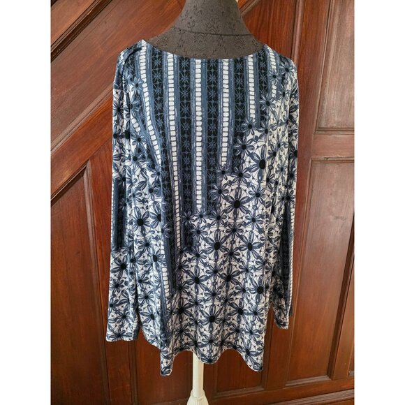 Bob Mackie Wearable Art Womens 1X Floral Long Sleeve Top Blue & White - Picture 2 of 7